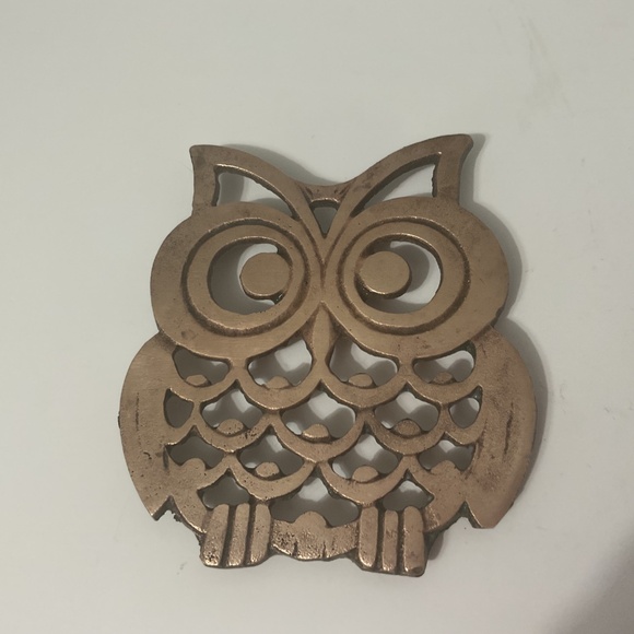VTG Owl Trivet Cast Iron Gold Tone Or As Wall Decor - Picture 4 of 6